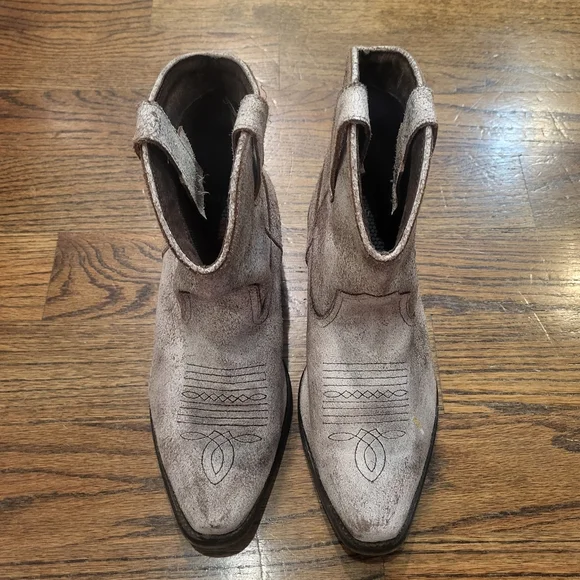 Roper Cowboy Boots In Crackled Cream White - Picture 9 of 9